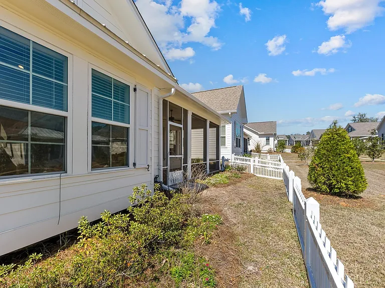 465 Karcher Ave — Photo 46