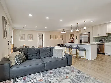 312 Rebecca St — Photo 15