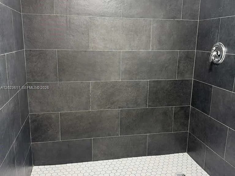 147 NW 59th St #204 — Photo 19