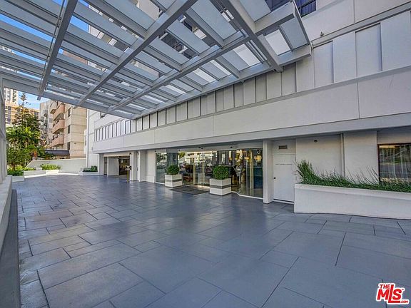 3rd image of 10660 Wilshire Blvd APT 608