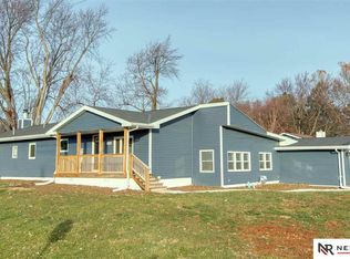 1102 Clay St, Fort Calhoun, NE 68023