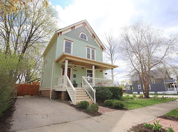 2nd image of 703 N 6th Ave