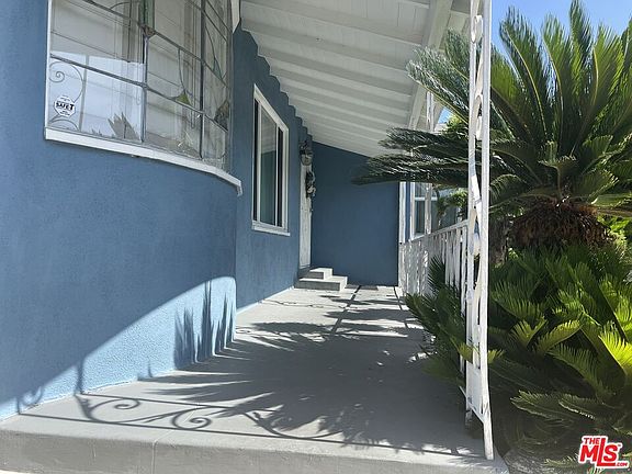 3rd image of 3713 Buckingham Rd