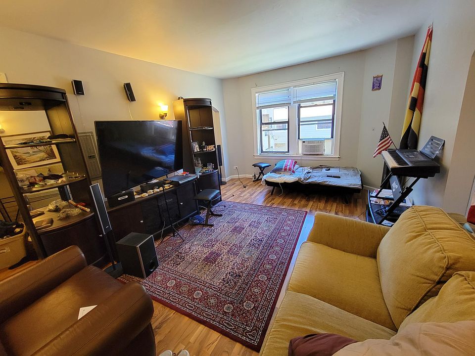 1st image of 1712 W Estes Ave APT 208