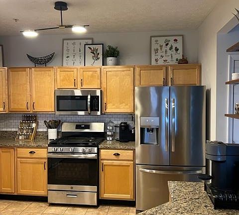 3rd image of 2410 Chestnut Terrace Ct Unit 303