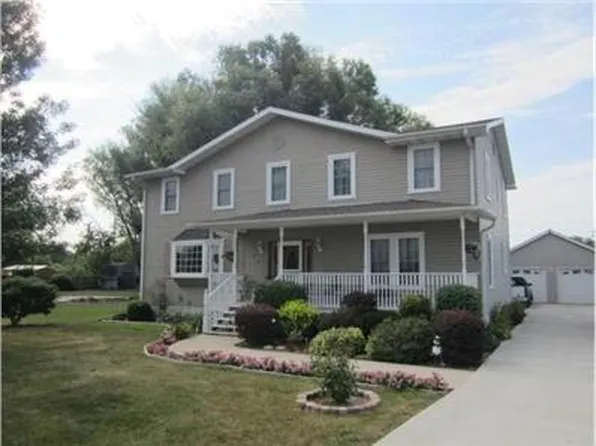 104 Cottage Ave, Sheldon, IL 60966