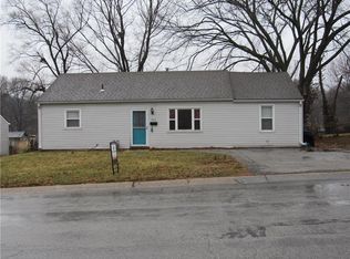 5812 N Howard Ave, Kansas City, MO 64118