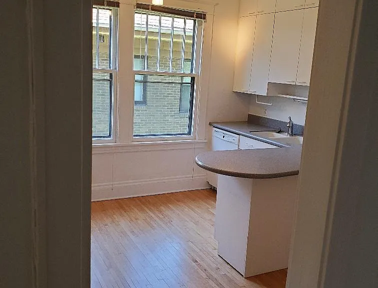 1312 Douglas Ave #2 — Photo 10