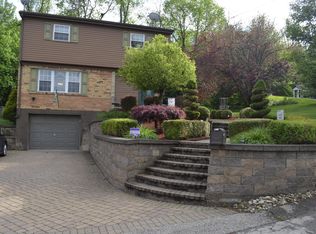 6760 Tunnelview Dr, Pittsburgh, PA 15235