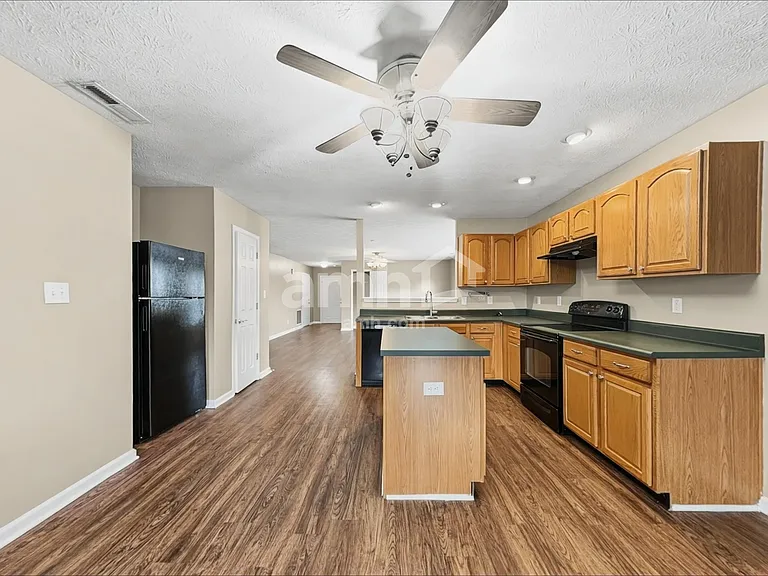 2521 Monarchy Ln — Photo 4