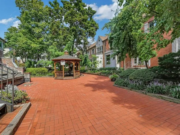 456 9th Street image 1 of 21