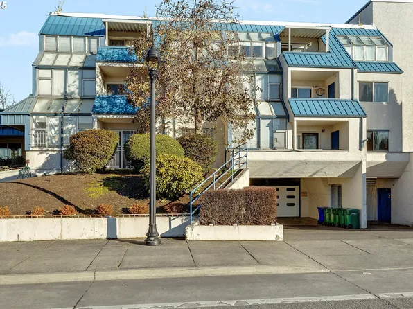 8717 SE Monterey Ave Unit 104, Happy Valley, OR 97086