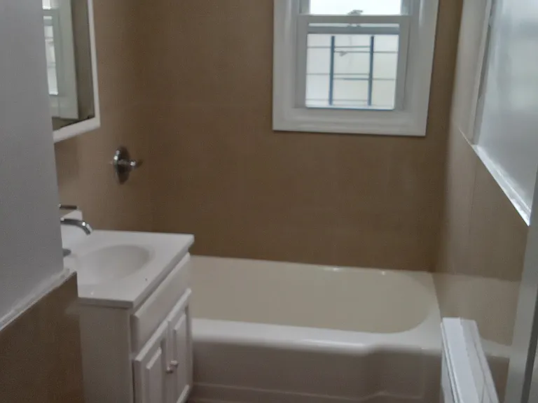 80 Sedgwick Ave #1 — Photo 6