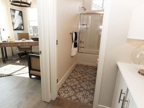 5th image of 1105 Pearl Dr Lot 1-6