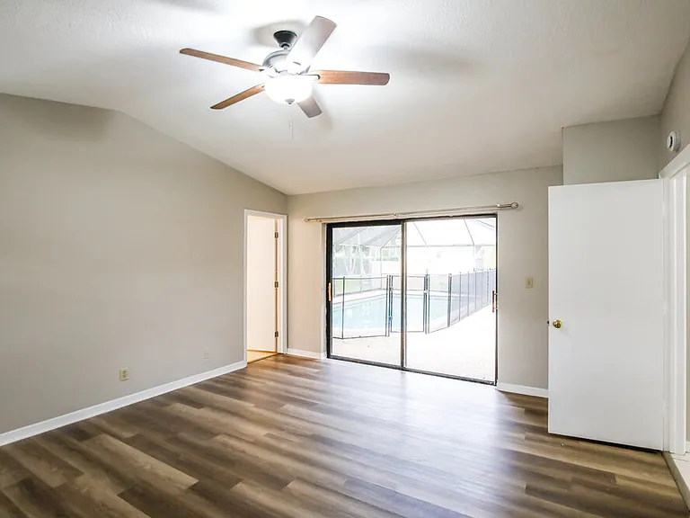 8623 NW 47th Dr — Photo 10