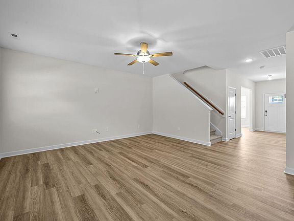 5th image of 111 Ambrosia Way