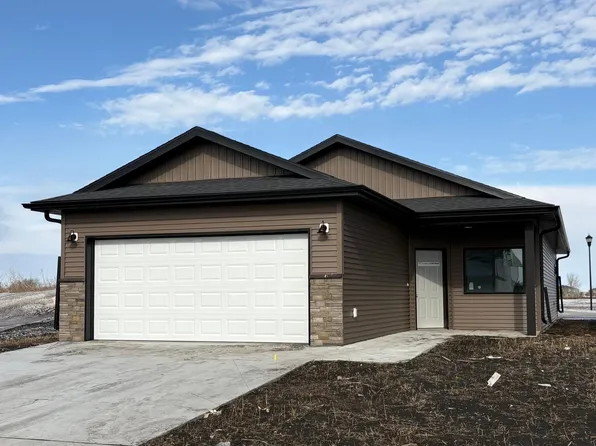 6723 66th Ave S, Horace, ND 58047