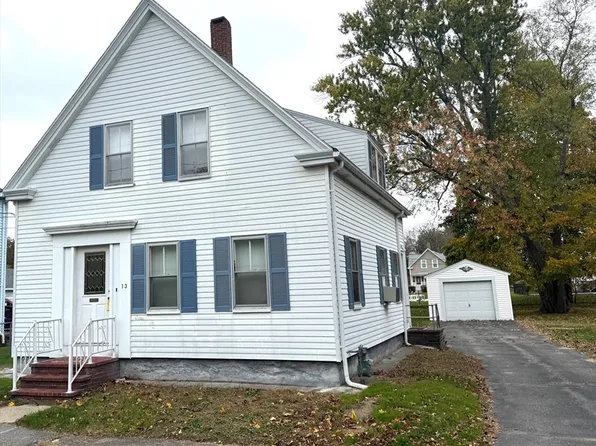 13 Benefit St, Taunton, MA 02780