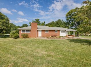 920 Brownwood Dr, Winston Salem, NC 27105