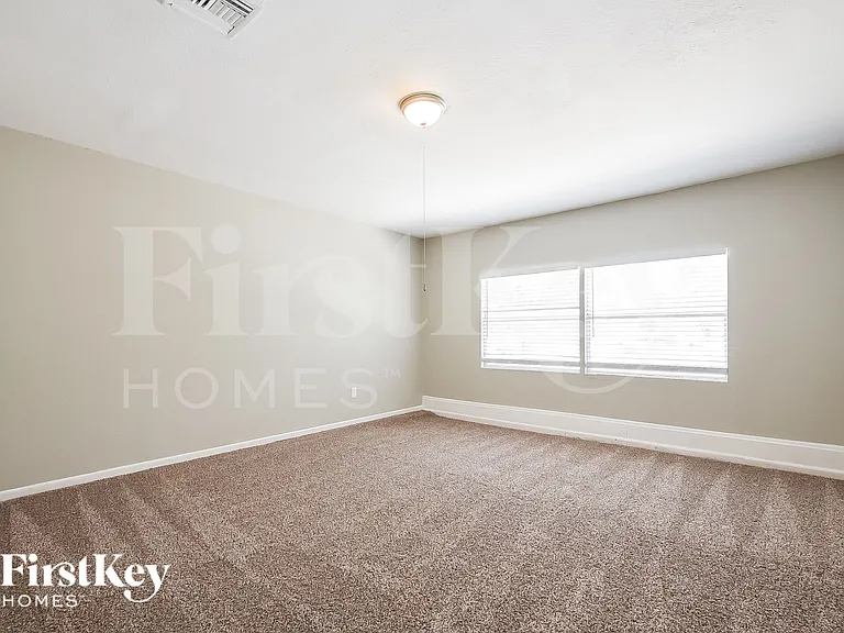 614 Huey St — Photo 8