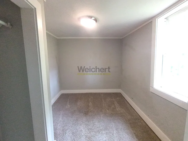 1507 W Emerson St — Photo 9