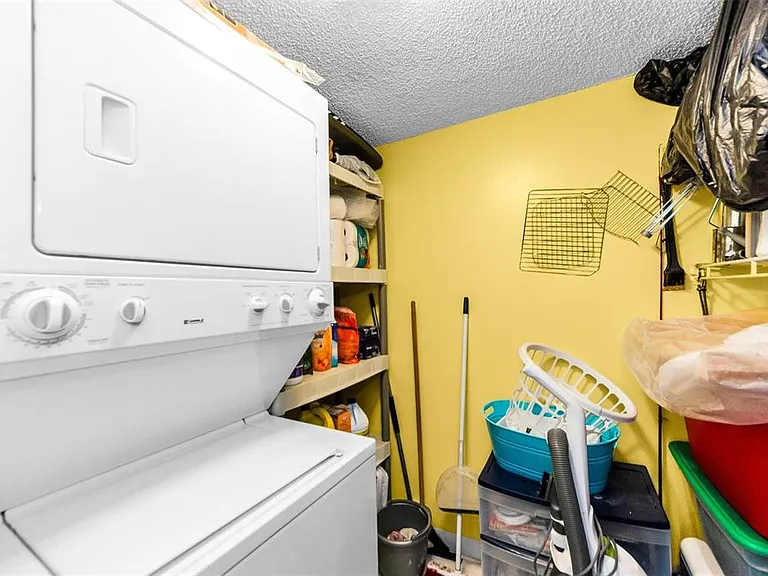 2575 Pine Ridge Way S #E1 — Photo 15