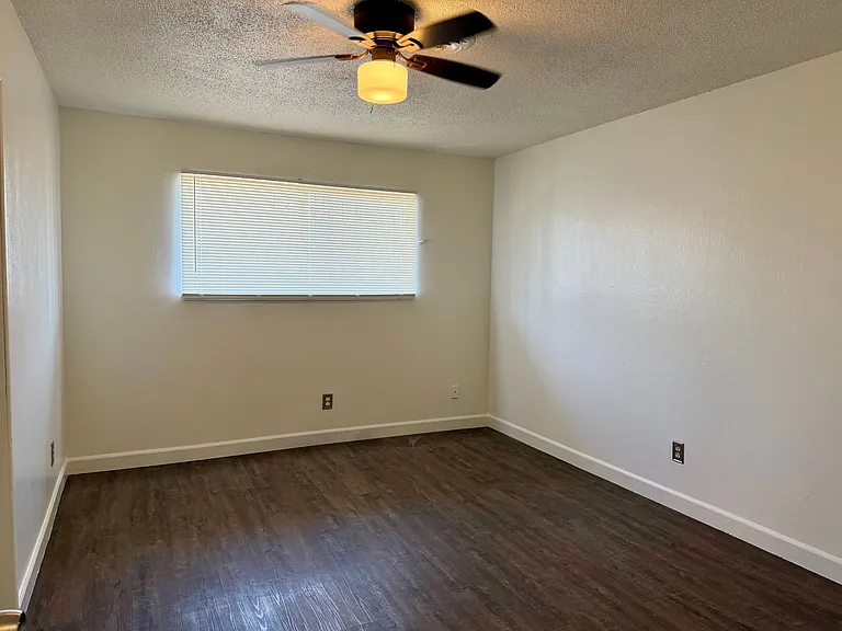 1329 E San Ramon Ave — Photo 12