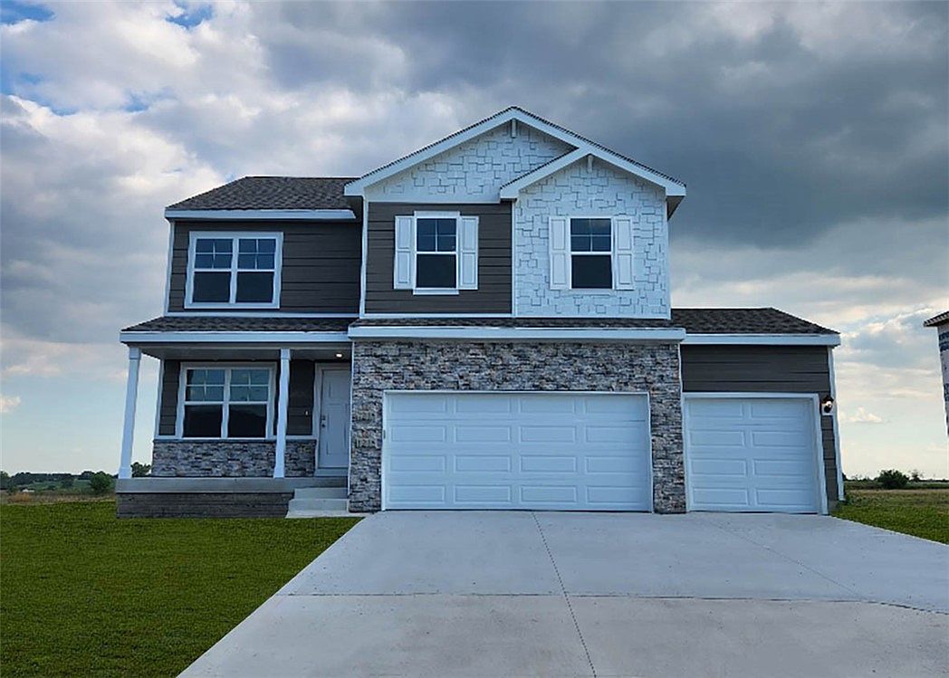 1265 Spruce St, Waukee, IA 50263 Zillow