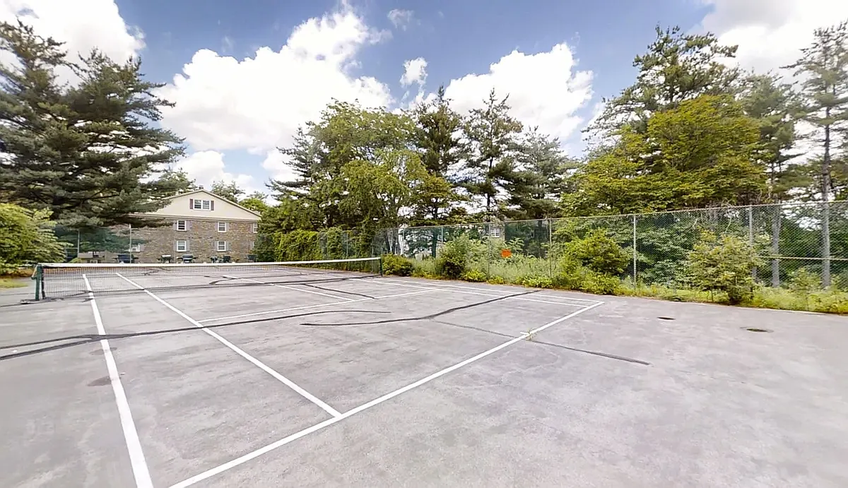 2 bed, 810 sqft, $2,400 — Photo 3