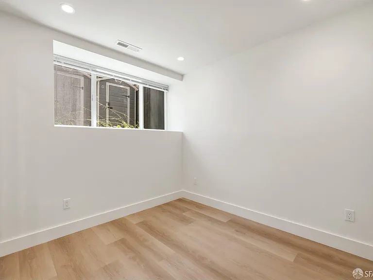 1700 19th Ave #9 — Photo 9