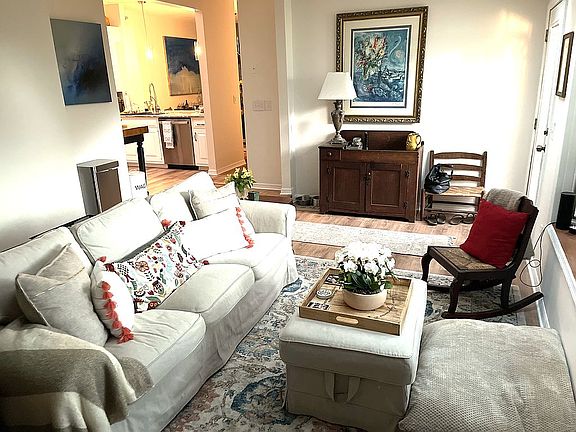 5th image of 2106 Winterbourne St W #7