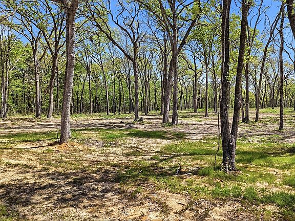 3rd image of 13 Buck Trail Rd