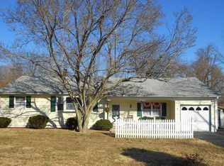 7 Spruce Run Rd, Clinton, NJ 08809