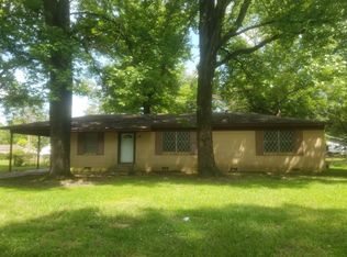 704 Marshall St, Carthage, TX 75633