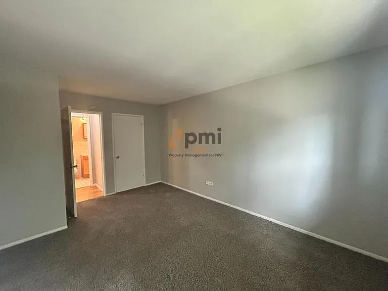 105 Harrington Ave #6 — Photo 6