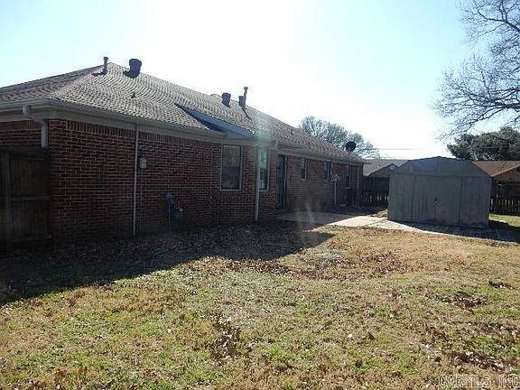 4th image of 224 Southard St