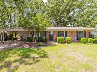 2204 Osage Dr, N Little Rock, AR 72116