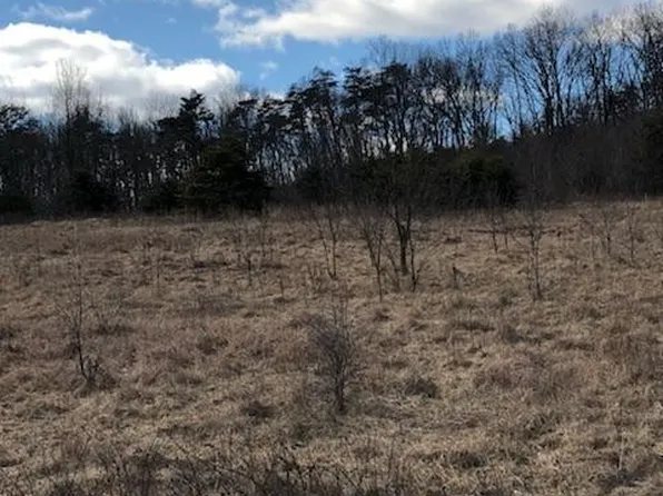 Fable Rd, Hedgesville, WV 25427