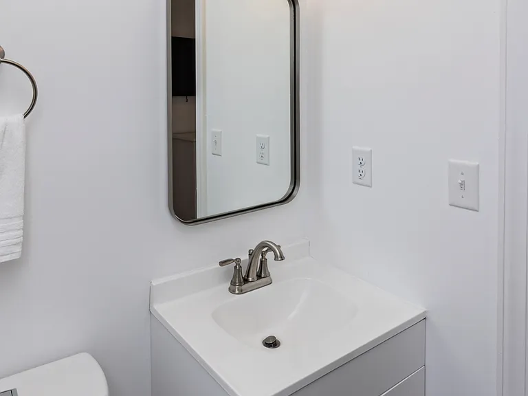 501 22nd St #B — Photo 30