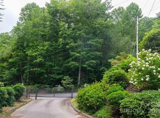 44 Deer Trail Ln, Burnsville, NC 28714