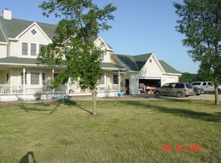 2033 Pike Lake Rd, Shakopee, MN 55379