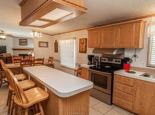 4800 Clay Hill Rd, Bryan, TX 77808