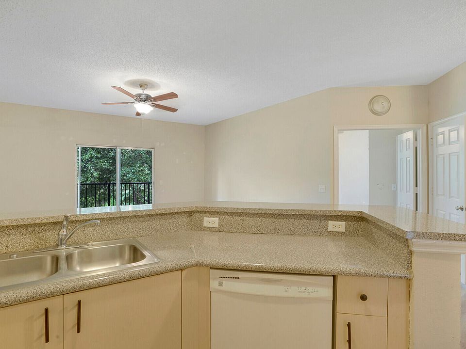 1st image of 270 Crestwood Circle #208