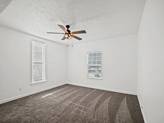 5th image of 206 E Green St