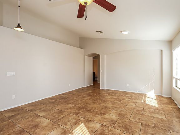4th image of 11328 E Caballero St