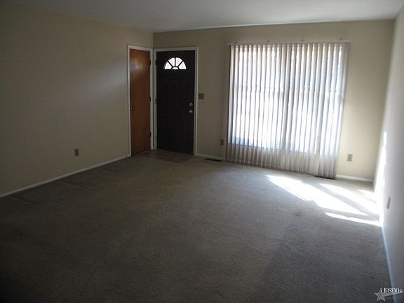 2nd image of 709 Woodcreek Dr