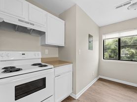 Central Oaks Apartments