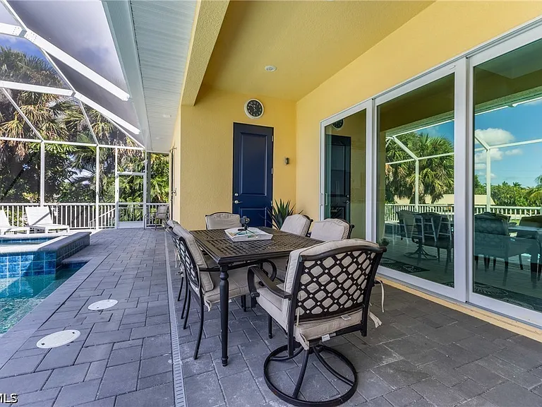 5310 Cocoa Ct — Photo 8