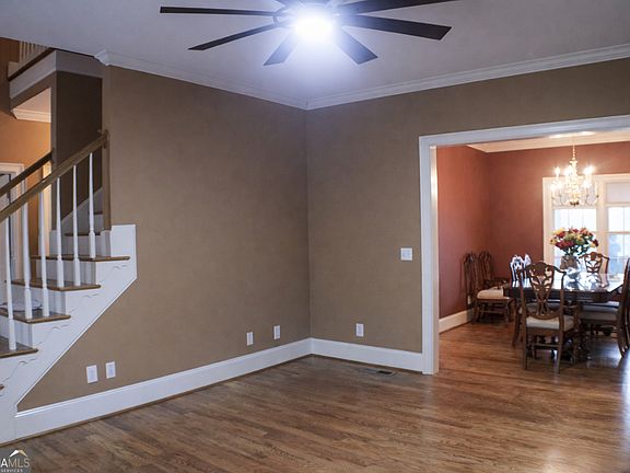 5th image of 418 Flora Avenue Ext SE