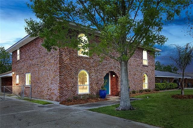 1st image of 114 Gravolet St